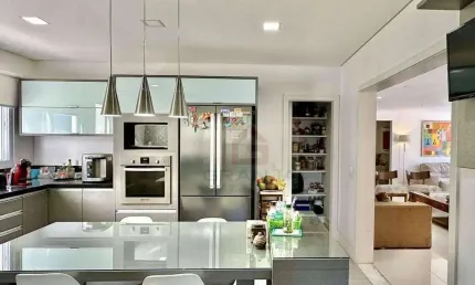 Residência espaçosa, completa e bem planejada! 5dorms/4sts, integrada! à venda, 375 m² por r$ 2.500.000 - residencial euroville - carapicuíba/sp