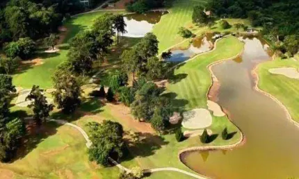 No coração da granja viana, o são fernando golf club é sinônimo de sofisticação, contato com a natureza e qualidade de vida.