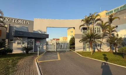 SOBRADO EM CONDOMÍNIO FECHADO – RESIDENCIAL VICTÓRIA II | BOQUEIRÃO