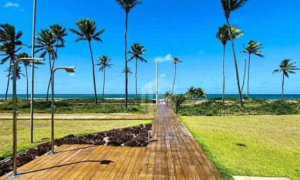 Lote residencial a venda na segunda fese de Alphaville Guarajuba - Bahia. O único da marca frente mar.