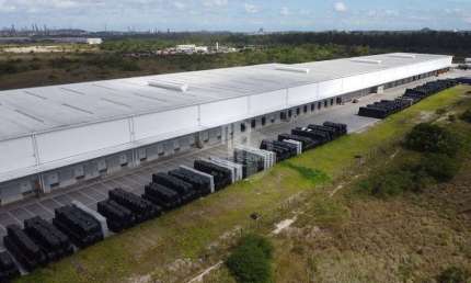 Centro Logístico em Camaçari – Locação de Galpão com 3.600m² | Segurança 24h | Pátio para Caminhões | Infraestrutura Completa!
