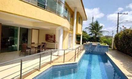 Casa em Guarajuba, Litoral Norte da Bahia há dois minutos da praia andando.