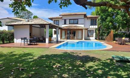 QUINTAS DE SAUÍPE - Casa a venda em condomínio no Litoral Norte da Bahia. 10706m² de Terreno, 4 suítes. Oportunidade.