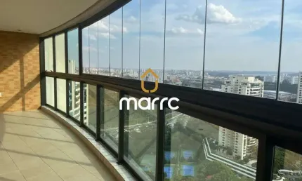 Maravilhoso Apartamento no condomínio Villaggio Pnamby 192M²