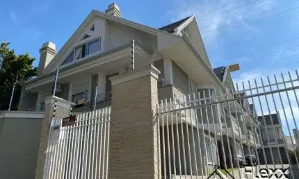 Sobrado com 3 dormitórios à venda, 200 m² por r$ 1.310.000 - santa felicidade - curitiba/pr