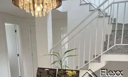 Sobrado com 3 dormitórios à venda, 140 m² por r$ 830.000,00 - tarumã - curitiba/pr