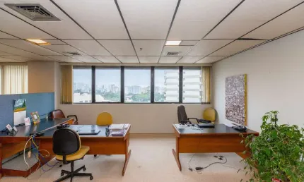 Conjunto comercial para venda em santo amaro, 120m²