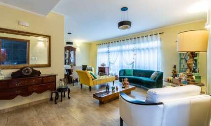 Casa tipo para venda com 3 quartos, sendo 1 suíte, 267m²