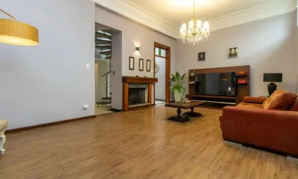 Casa tipo para venda em Perdizes com 3 quartos, sendo 3 suítes, 239m²