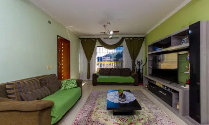 Sobrado para venda em Jardim Maristela com 3 quartos, sendo 1 suíte, 180m²