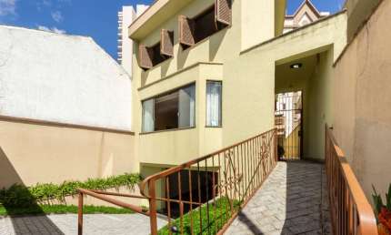 Sobrado para venda com 4 quartos, sendo 2 suítes, 280m²