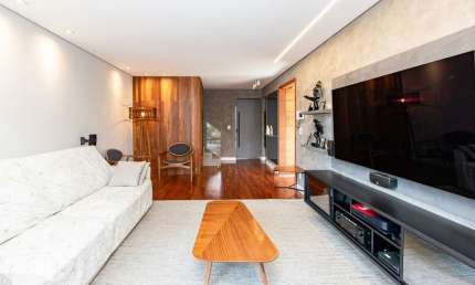 Sobrado para venda em Vila Madalena com 3 quartos, sendo 1 suíte, 186m²