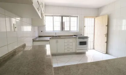 Sobrado para venda em Carandiru com 2 quartos, 110m²