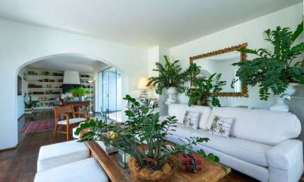 Cobertura para venda com 4 quartos, sendo 2 suítes, 576m²