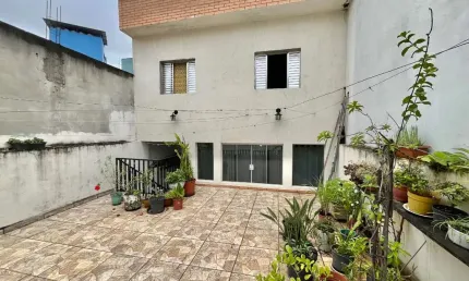Casa de vila para venda em Jardim Kika com 3 quartos, 200m²