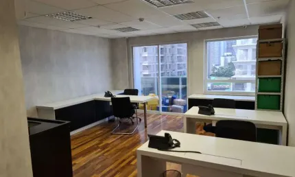 Conjunto comercial para venda em vila gertrudes, 37m²