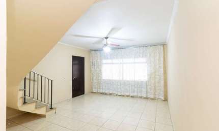 Sobrado para venda com 2 quartos, sendo 1 suíte, 150m²