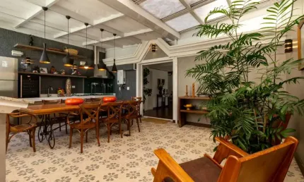 Sobrado para venda em Vila Santo Estéfano com 2 quartos, sendo 2 suítes, 272m²