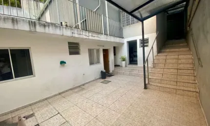 Casa comercial para venda e locação em Vila Sofia, 300m²