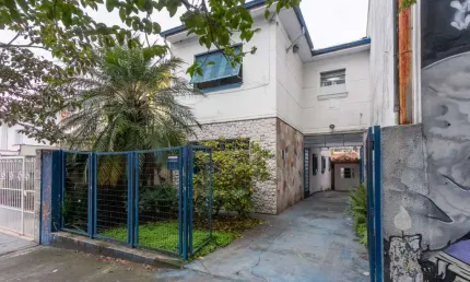 Casa à venda na Rua Conde Vicente de Azevedo, 60, Vila Monumento, São Paulo