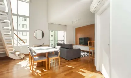 Duplex para venda e locação em Pinheiros com 2 quartos, sendo 2 suítes, 111m²