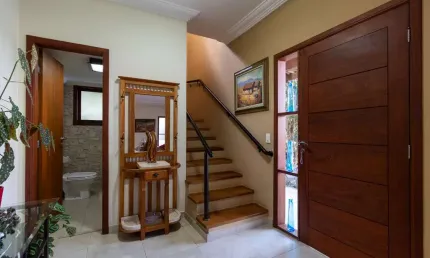 Casa no condomínio solar das palmeiras para venda com 3 quartos, sendo 3 suítes, 240m²