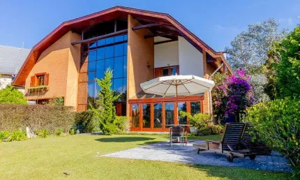 Casa no condomínio jardim véu da noiva para venda com 5 quartos, sendo 5 suítes, 422m²