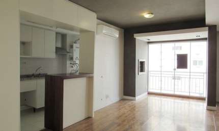 Apartamento com 2 quartos para alugar no Passo da Areia, Porto Alegre 