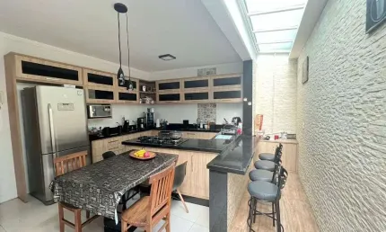 Sobrado à venda, 3 quartos, 3 suítes, 4 vagas, Vila Gomes Cardim - São Paulo/SP