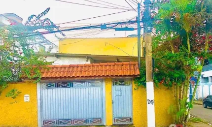 Sobrado à venda, 4 quartos, 2 suítes, 4 vagas, Vila Santo Henrique - São Paulo/SP