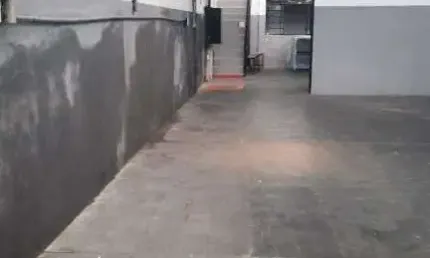 EXCELENTE Galpão para locação de 500m² vão livre mais banheiros, refeitório, escritório, força trifásica por 1.800.000,00 na Vila Formosa/SP