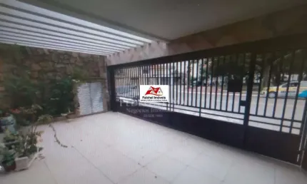 Casa de 241m² com 3 dormitórios, sendo 1 suite, 3 vagas, por 5.000,00/mês mais iptu próximo a todo comércio da v. formosa/sp