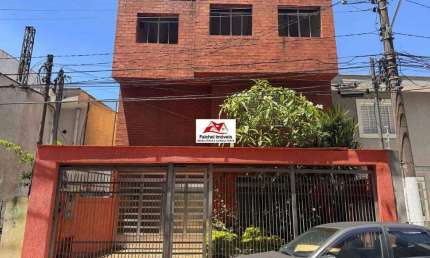 Sobrado residencial/comercial de 230m² com 3 dorm., 1 vaga, quintal, terraço, 2 banheiros a 100m do metro Carrão por 5.500,00/mês - Tatuapé/SP