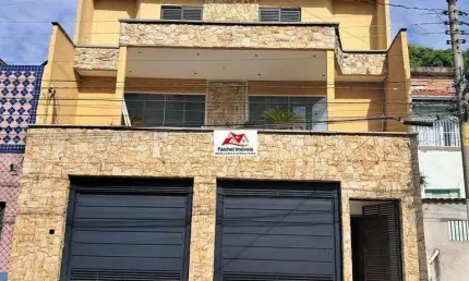 Excelente prédio comercial de 500m², com 5 suites, salas espaçosas, 4 vagas a 5 minutos do Shopping e 10 minutos metro Penha -Penha de França/SP.