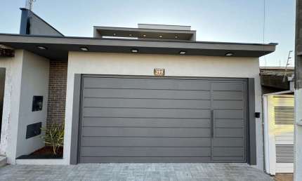 Casa à venda em Bragança Paulista-SP: 3 quartos, 1 suíte, 1 sala, 2 vagas de garagem, 135m² na Residencial Quinta dos Vinhedos.