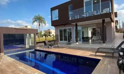 Imperdível oportunidade: Casa de luxo em condomínio Campos do Conde em Bragança Paulista-SP, 4 quartos, 4 suítes, 2 salas, 2 banheiros, 2 vagas, 314m²