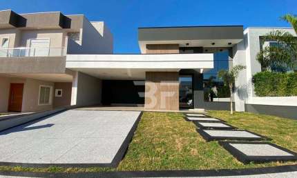 Casa nova com excelente projeto - Jardim Dona Lucilla