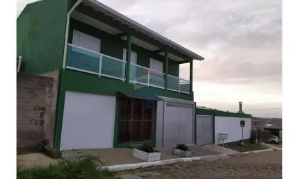 **Casa Espaciosa em Jardim do Cocão – Ótimo Preço!**