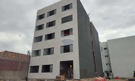 'Seu Novo Lar em Jardim Algarve: Moderno e Confortável'
