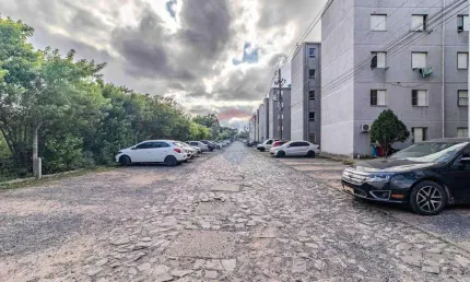Apartamento 2 dormitórios no Bairro Rubem Berta Porto Alegre
