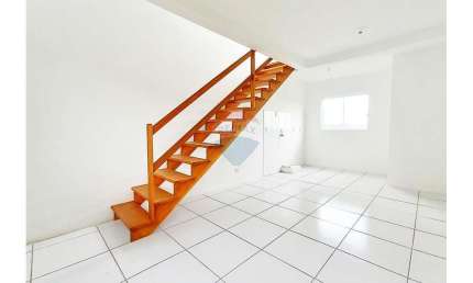 Apartamento Duplex de 2 Dormitórios com Vaga no bairro Santo Onofre em Viamão