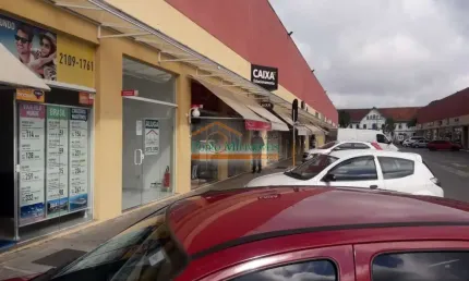 Sala comercial à venda na Avenida Anita Garibaldi, 2480, São Lourenço, Curitiba, 57 m2 por R$ 350.000