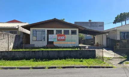 Terreno à venda na Rua Vespasiano Carneiro de Mello, 118, São Braz, Curitiba, 375 m2 por R$ 565.000