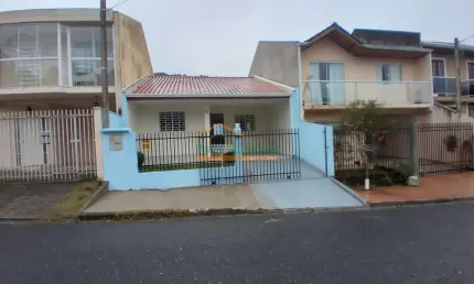 Casa com 2 quartos para alugar na Rua Lindamir Machado Krausa, 96, Loteamento Marinoni, Almirante Tamandaré, 96 m2 por R$ 2.300