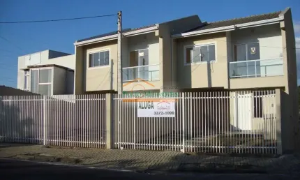 Casa com 3 quartos para alugar na Rua Fábio Fanuchi, 296, Santa Cândida, Curitiba, 135 m2 por R$ 2.750