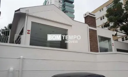 Casa comercial para alugar no Três Figueiras, Porto Alegre 