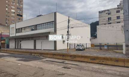 Prédio com 10 salas para alugar no São Geraldo, Porto Alegre 