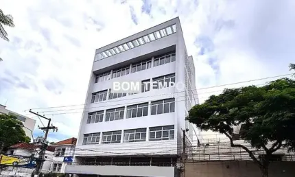 Prédio com 12 salas para alugar em Petrópolis, Porto Alegre 