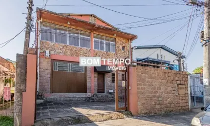Barracão / Galpão / Depósito com 5 salas para alugar no Santa Maria Goretti, Porto Alegre 