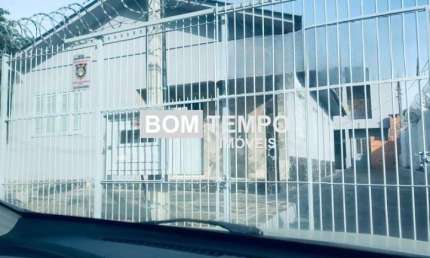 Casa com 3 quartos para alugar no Sarandi, Porto Alegre 